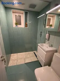 Center Loft - Image 2