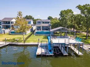 Luxury Lake LBJ House with Heated Swimming Pool and Spill Over Hot Tub and 2 Boat Slips - Image 1