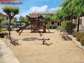 Casa en Les Oliveres ideal para familias con niños - Image 1