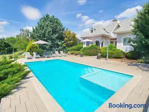 no 74 Villa Betty with swimming pool - Image 3