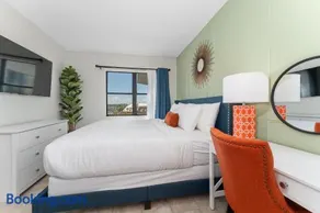 Fireworks View 2 Bedroom with Balcony Near Universal - Image 2