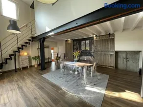 Gîte contemporain chaleureux pour 4 avec piscine partagée - Image 1