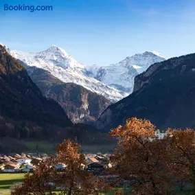 Swiss Holiday House - Image 3