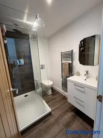 The New House - Image 4