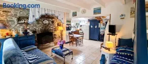 Maison paisible à Moëlan sur Mer avec jardin et barbecue - Image 2