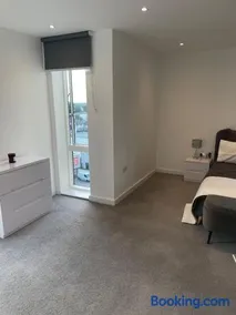 MALIXA Uk - Image 2