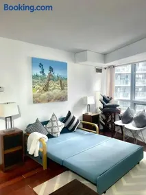Core Downtown Toronto-8 Sleeper-4 Beds-2 Bathrooms-Washrooms-Free Parking-CN Tower-Ripleys Museum-Blue Jays Stadium In front-Indoor Gym-Swimming Pool-Jacuzzi Sauna-Filter Drinking Water-WiFi - Image 5