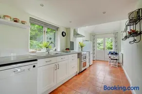3 Bed in Hickling oc-1760 - Image 1