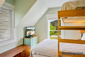 Acadia View Cottage Peaceful, Pet Friendly, Fire Pit, Near Peaks and Echo Lake - Image 2