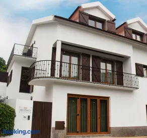 Helena's Family House - Image 3