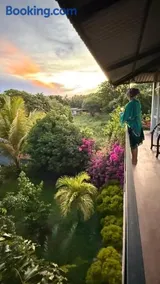 Sapphire Garden Hotel - Image 2