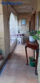 400YR Farmhouse in Xaghra Gozo - Entire Farmhouse - Image 2