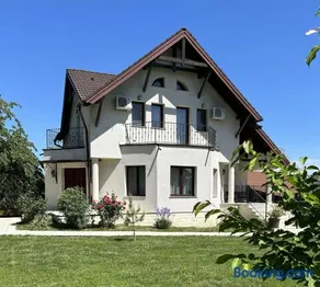 Hermesvilla - Image 1
