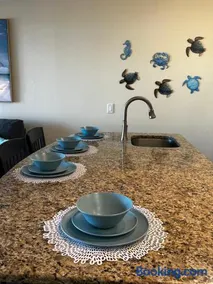 Newly remodeled condo with sunset views! Family owned and managed to make your stay the best it can be! - Image 5