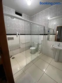 Une Hotel - Image 4
