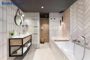 Suites Boulevard 17 - Image 4