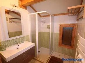 Superbe chalet 12 pers, proche pistes, sauna, animaux, parking - Image 2