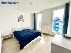 Two-room apartment with garage in the center - Image 1