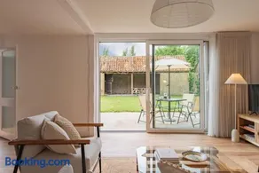 The Old Barn - Image 5