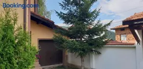 Ashkova House - Image 5