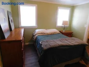 "The Beach House” On Lake Amnicon. Pet Friendly! - Image 1