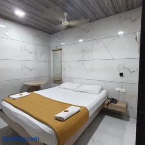 Sai Lodging And Boarding - Image 1