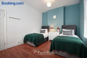 Elegant Apartment in Bath with Garden Sleeps 8 by PureStay - Image 4