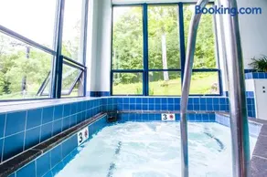 Sunrise Timberline 3BR ski in/ski out with fireplace, pool and hot tub - Image 2