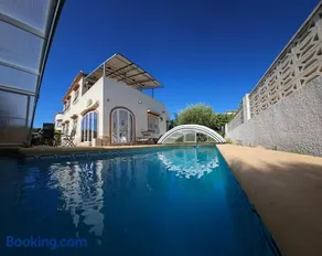 Mira Rosa Segaria - Els Poblets - 3 Double Bedroom - Image 2