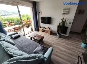 Bel appartement avec piscine, terrasse avec vue sur les montagnes - Image 2