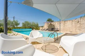 Villa totalmente attrezzata con barbecue, giardino e piscina | Vista sul giardino - Image 2