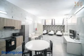Studio with Full Kitchen & 3 Beds in Tarxien - Image 1