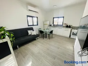 ניסים בערבה - Image 1
