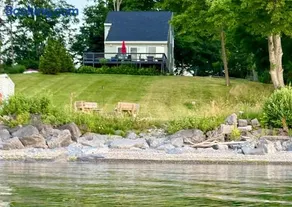 Lakefront Oak Cottage Hot Tub & Fire Pit - Image 4