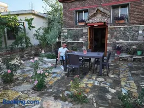 Countryside Home - Image 2