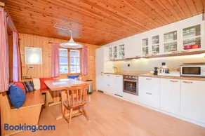 Chalet Castellani Apartment - Image 3