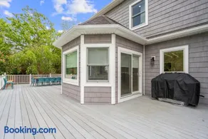 The President Mansion Luxurious 7BR Family Retreat - Image 3