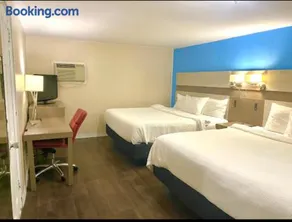 Turbeville Inn & Suites-I95 - Image 1