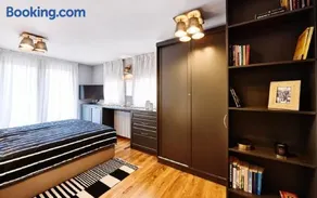 Stylish and High-end Designer Apartments in City Center - Image 5