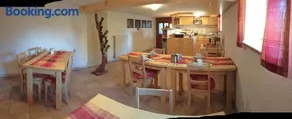 Weingut - Gästezimmer zum Schwalbennest - Image 1