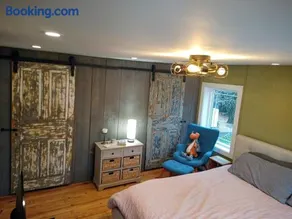 Homestead Upper Bucks - No Pet Fees - Image 3