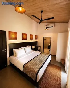 Samadhi Lagoon Villa - Image 1