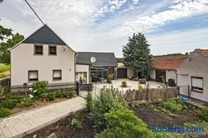 Dreiseitenhof in ruhiger Lage Haus Gottfriede - Image 1