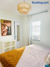 Cozy Hollywood Cottage - Walk to Larchmont Village - Image 5