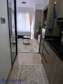 Hamtal Stays Padmore residence - Image 5