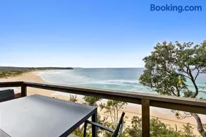 Manyana Beach Break - Image 2