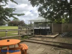 The Willows - Image 4