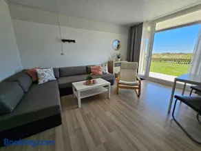 Bellevue B4 - Image 1