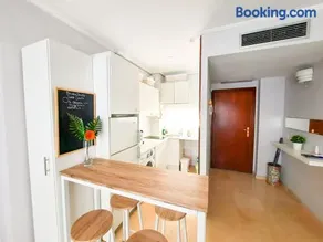 Sevilla Suite Torre Triana, parking free gratis! - Image 2