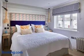 Tap Cottage - charming abode on Stockbridge High Street adjacent to boutique hotel The Grosvenor Stockbridge - Image 3